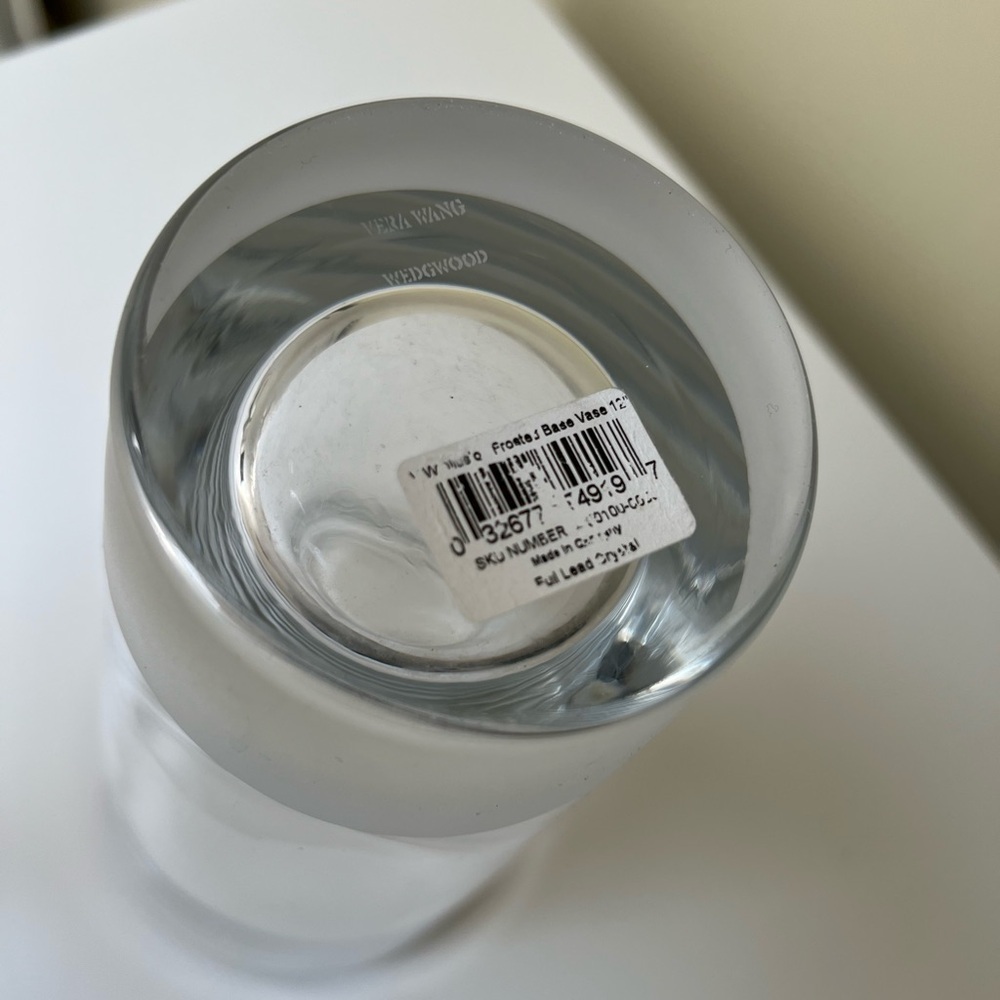 Vera Wang Illusion by Wedgwood Germany Clear Crystal Vase Frosted Base 12” - Picture 5 of 5